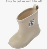 Size 10 (18cm): Tree Grandpa NEON GREEN Rain Boots NEW