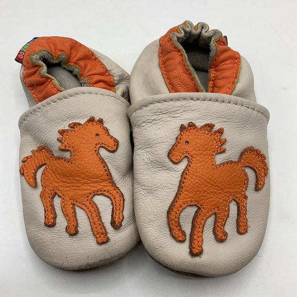 Size 5-6: Grey/Orange Horse Booties