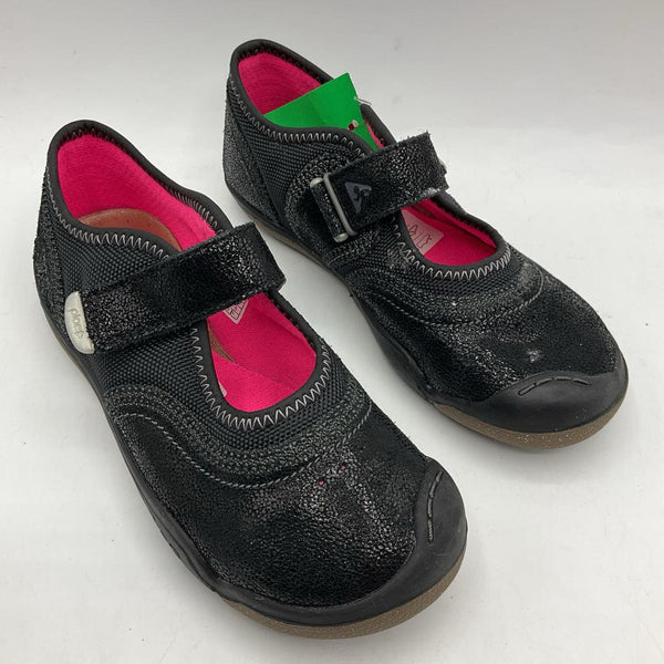Size 12.5: Plae Black Velcro Strap Mary Janes