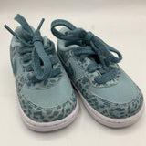 Size 4: Nike Blue Print Lace-Up Sneakers