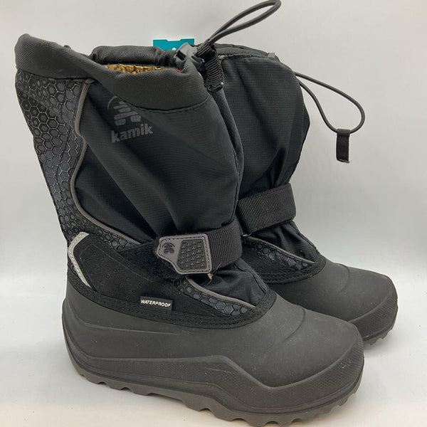 Size 3Y: Kamik Black Toggle Snow Boots