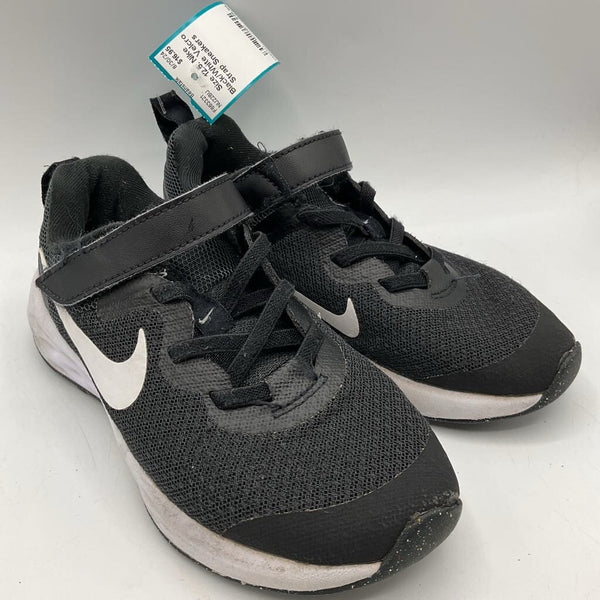 Size 12.5: Nike Black/White Velcro Strap Sneakers