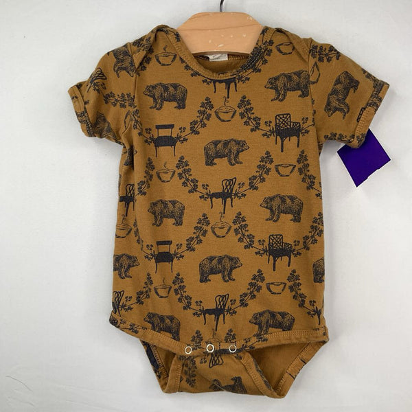 Size 6-12m: Kate Quinn Brown/Navy Goldilocks Print Onesie