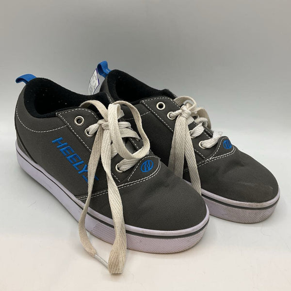 Size 2Y: Heely's Grey Lace Up Roller Sneakers