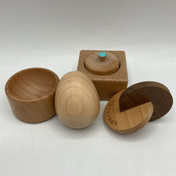 Lovevery Wooden Egg/Pincer Puzzle/ Discs