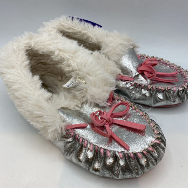 Size 4Y: Crewcuts Silver/Pink/White Faux Fur Lined Moccasins