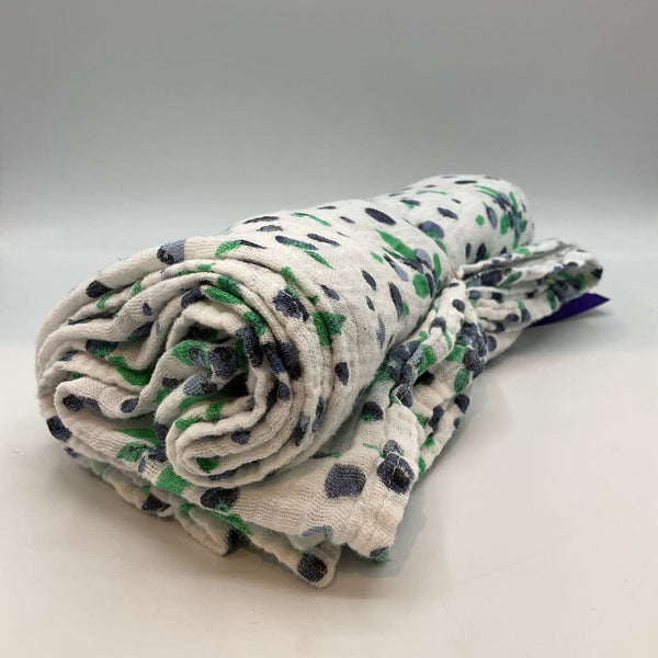 Aden + Anais White Blueberries Muslin Swaddle Blanket