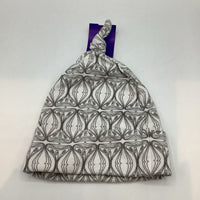 Size 0-3m: Kate Quinn White/Grey Print Knot Hat