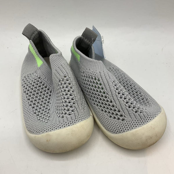 Size 5-6: Grey/White Mesh Slip-On Sneakers