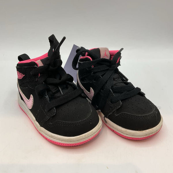 Size 5: Nike Air Jordan Dunks Black/Pink Lace-Up Sneakers