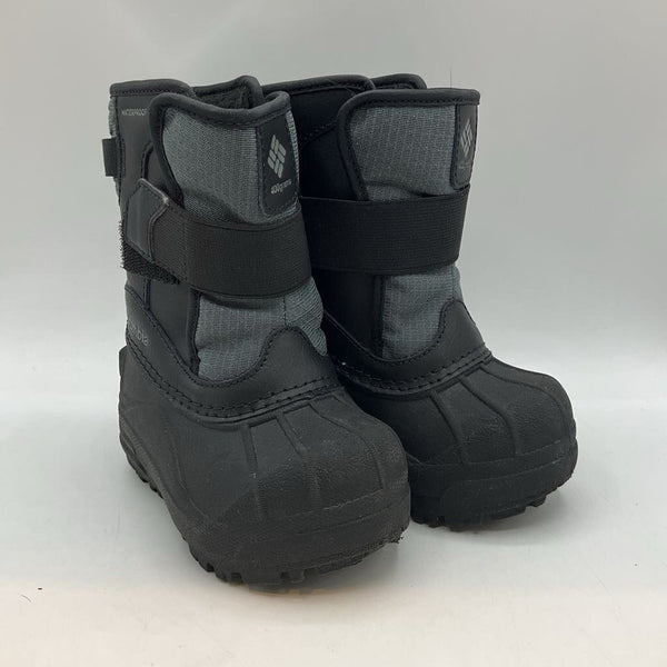 Size 6: Columbia Black Velcro Strap Snow Boots