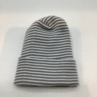 Size NB: Grey/White Striped Beanie