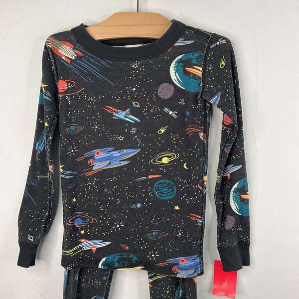 Size 5 (110): Hanna Andersson Black/Colorful Space Print Organic Cotton 2pc PJs