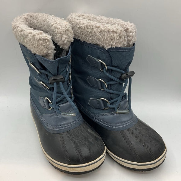 Size 1Y: Sorel Blue/Black Toggle Snow Boots