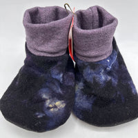 Size 12-18m: Lost in The Woods BLACK PURPLE Locally Handmade Cashmere Booties w/Grippy Bottom NEW