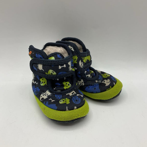 Size 4: Bogs Blue/White/Green Dogs Fleece Lined Soft Sole Rain Booties