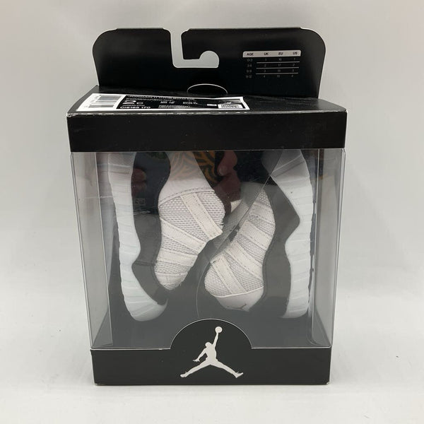 Size 2: Nike Air Jordan White/Black Crib Shoes NEW