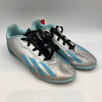 Size 4Y: Adidas Silver/Blue Metallic Lace-Up Indoor Cleats