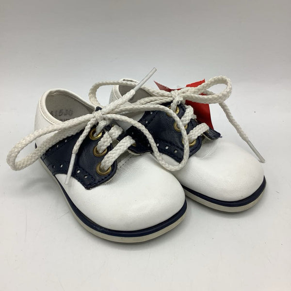 Size 3: Baby Deer White/Navy Lace-Up Shoes