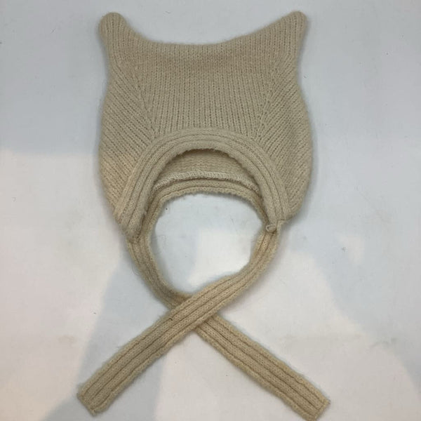 Size OS: Ikii Cream Knit Winter