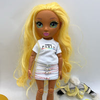 Rainbow High Sunny Fashion Doll/Accessories