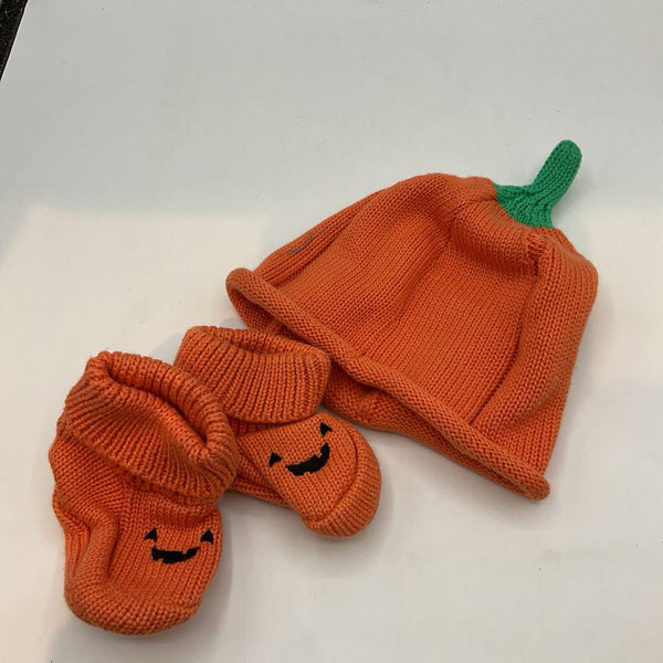 Size OS Baby: Carter's Orange Pumpkin Beanie/Booties