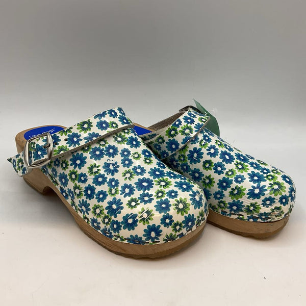 Size 12-12.5: Cape Clogs White/Blue/Green Floral Adjustable Clogs