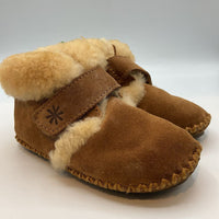 Size 5-6: LL Bean Tan Fur Lined Leather Slippers