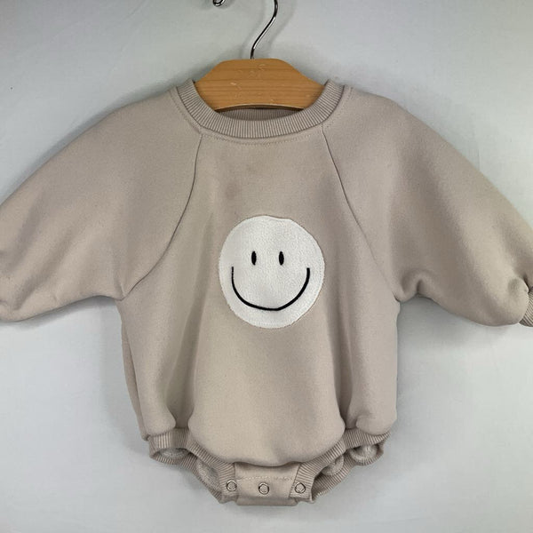 Size 3-6m: Sol Grey/White Smiley Face Sweatshirt Onesie REDUCED