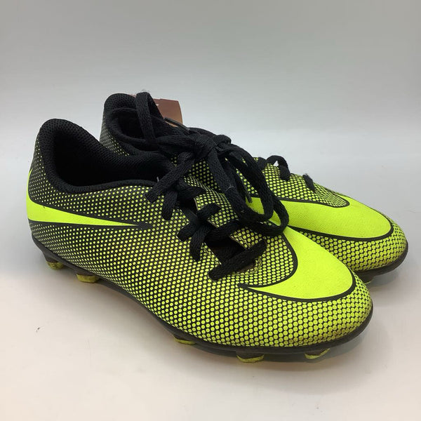 Size 1Y: Nike Black/Neon Green Lace-Up Soccer Cleats