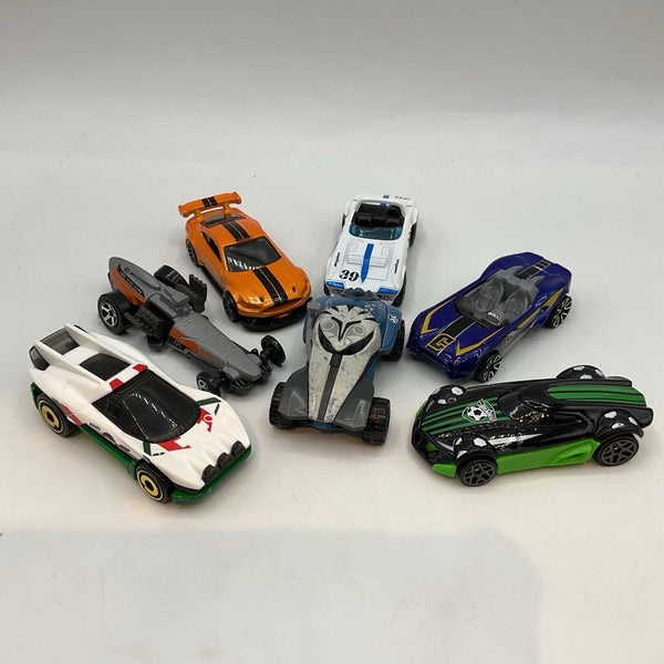 7pc Assorted Hot Wheels Cars