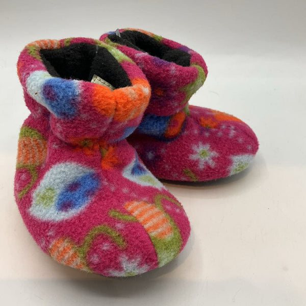 Size 6-12m: Acorn Pink/Colorful Floral Fleece Booties