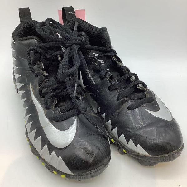 Size 2Y: Nike Black/Silver Lace-Up Football Cleats