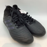 Size 2.5Y: Adidas Black Lace-Up Soccer Cleats