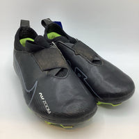 Size 12.5: Nike Black Slip-On Soccer Cleats