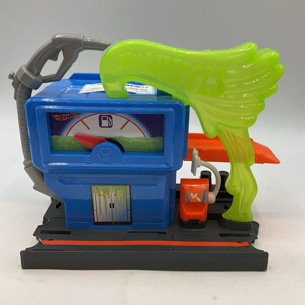 Hot Wheels Downtown Toxic Fuel Stop