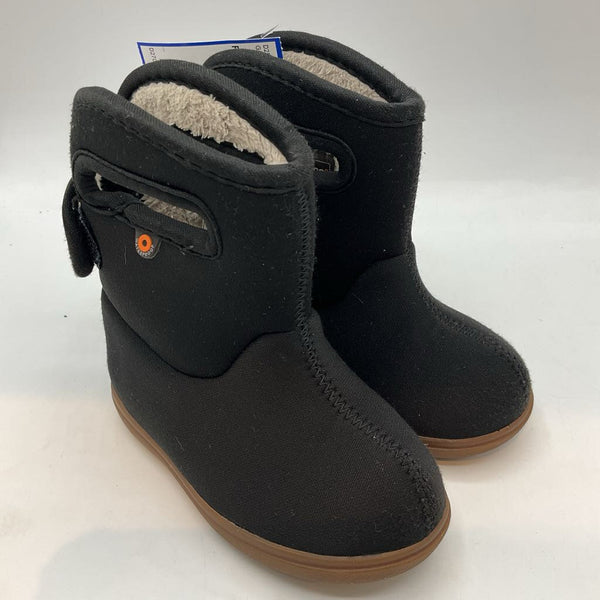 Size 6: Bogs Black Fleece Lined Velcro Strap Rain Boots