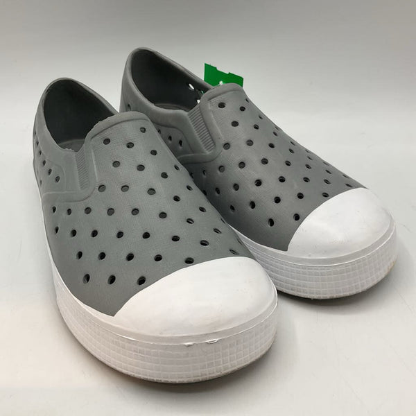 Size 13: Harper Canyon Grey/White Perforated Slip-On Shoes