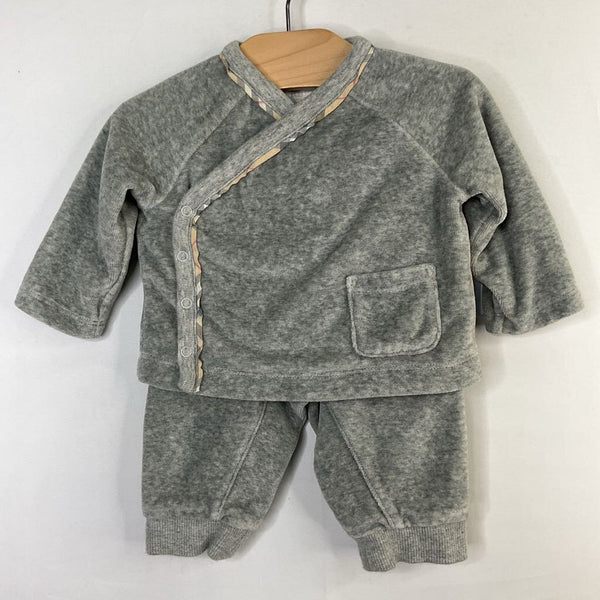 Size 3m: Burberry Gray/Plaid Trim Velour Sweater/Pants 2pc Set (Retails $260) - collectors