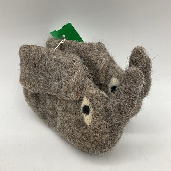 Size 12-18m: Made in Nepal Rhino Felt Slippers