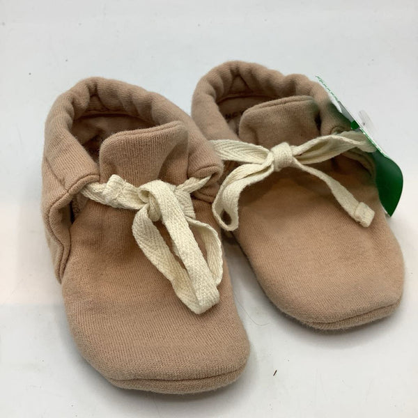 Size 6-12m: Quincy Mae Tan Baby Booties