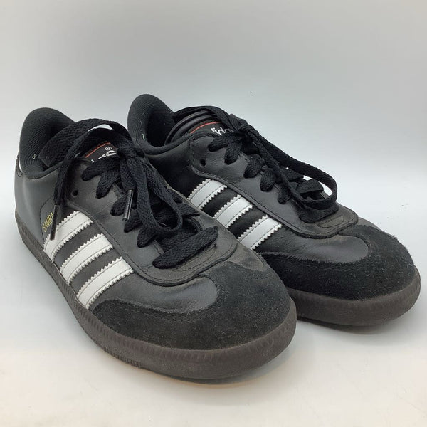 Size 2.5Y: Adidas Black/White Samba Lace-Up Sneakers