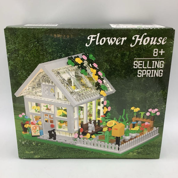 Green House Building Kit NEW