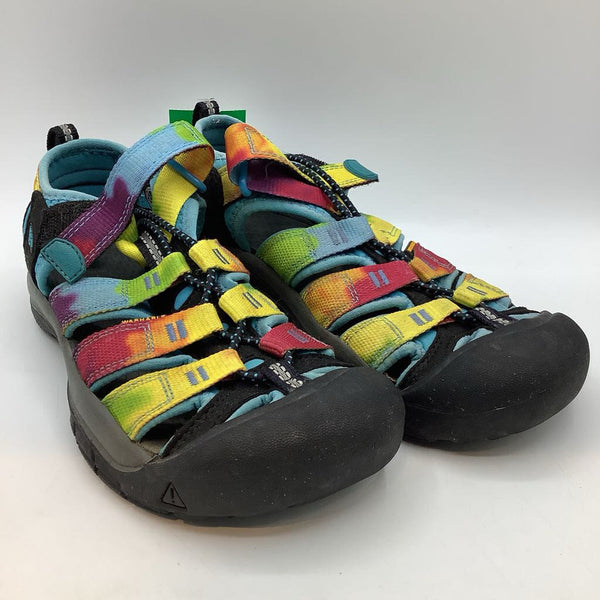 Size 2Y: KEEN Black/Rainbow Tie-Dye Velcro/Toggle Sandals