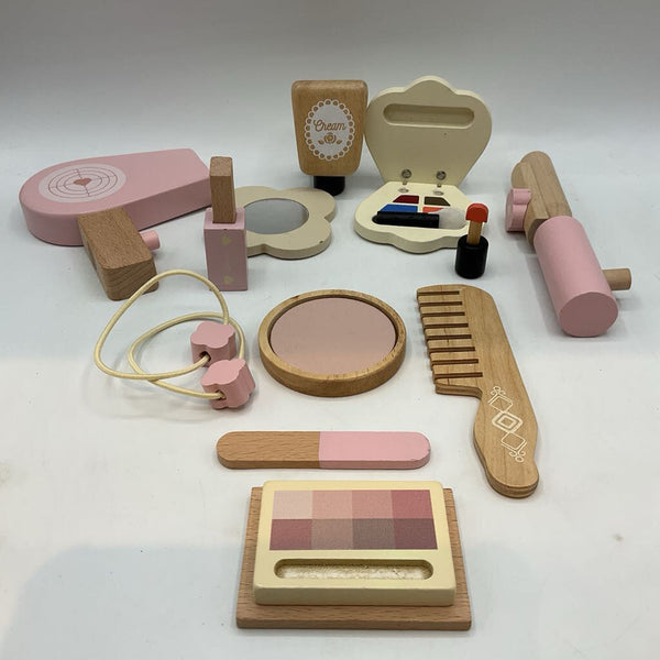 Wooden Play Makeup Kit 14pc