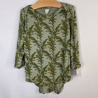 Size 12-18m: Kate Quinn Green Leaves Long Sleeve Onesie