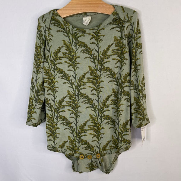Size 12-18m: Kate Quinn Green Leaves Long Sleeve Onesie