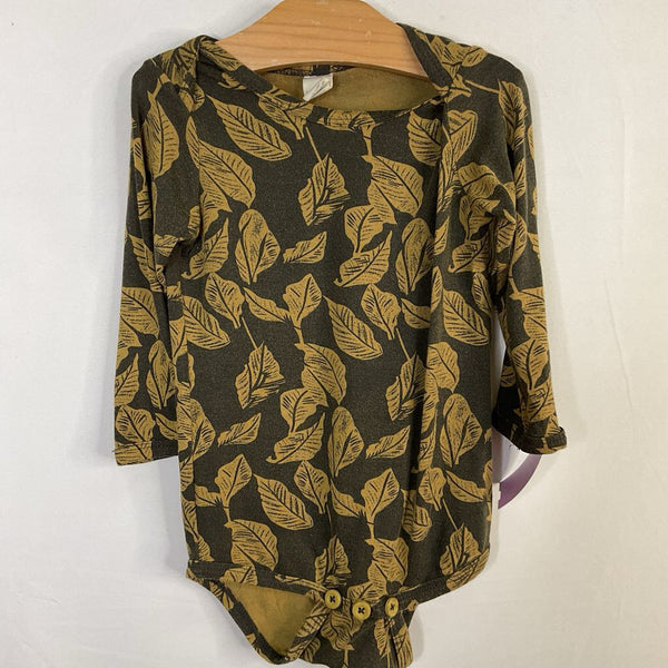 Size 12-18m: Kate Quinn Grey/Brown Leaves Long Sleeve Onesie