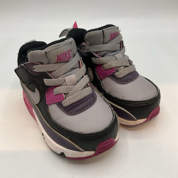 Size 5: Nike Purple/Black Velcro Strap Sneakers