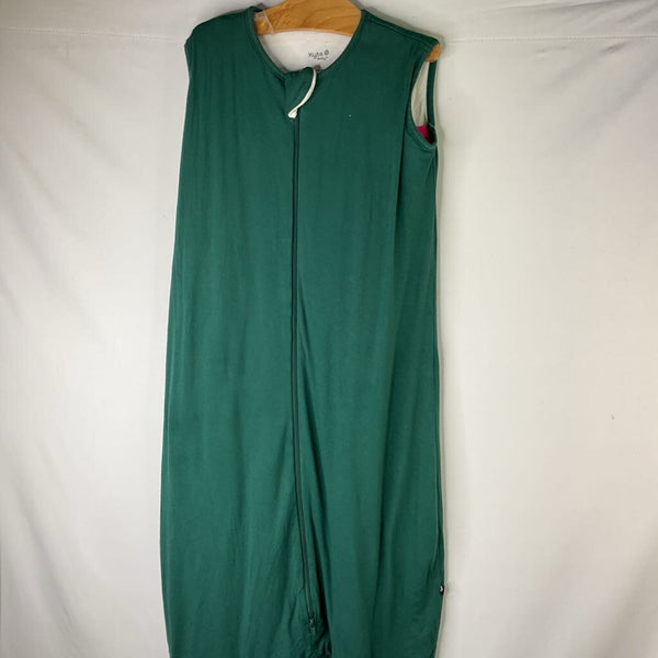 Size L (28-42lbs): Kyte Green 1.0 TOG Bamboo Walker Sleep Sack
